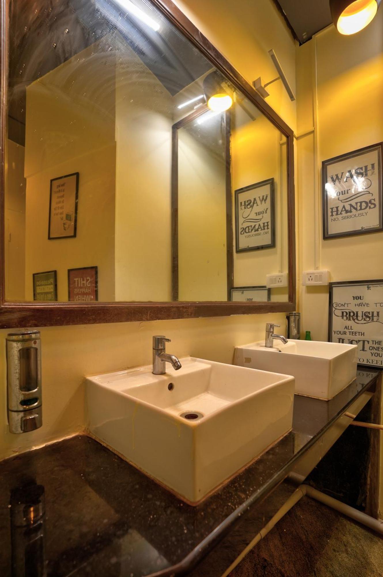 Hive Hostel Anjuna By Just Travels ภายนอก รูปภาพ