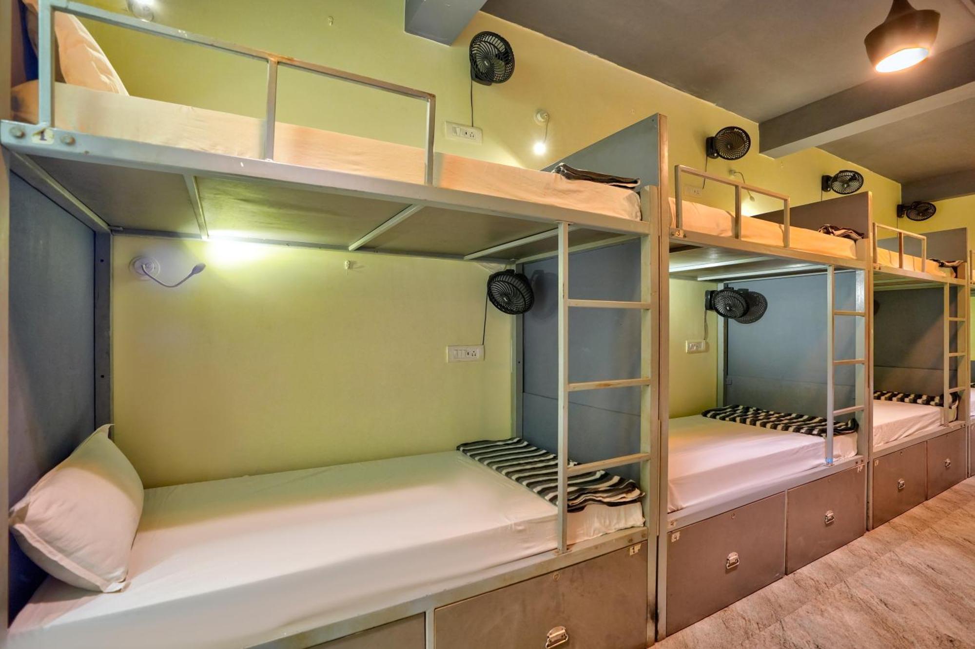Hive Hostel Anjuna By Just Travels ภายนอก รูปภาพ