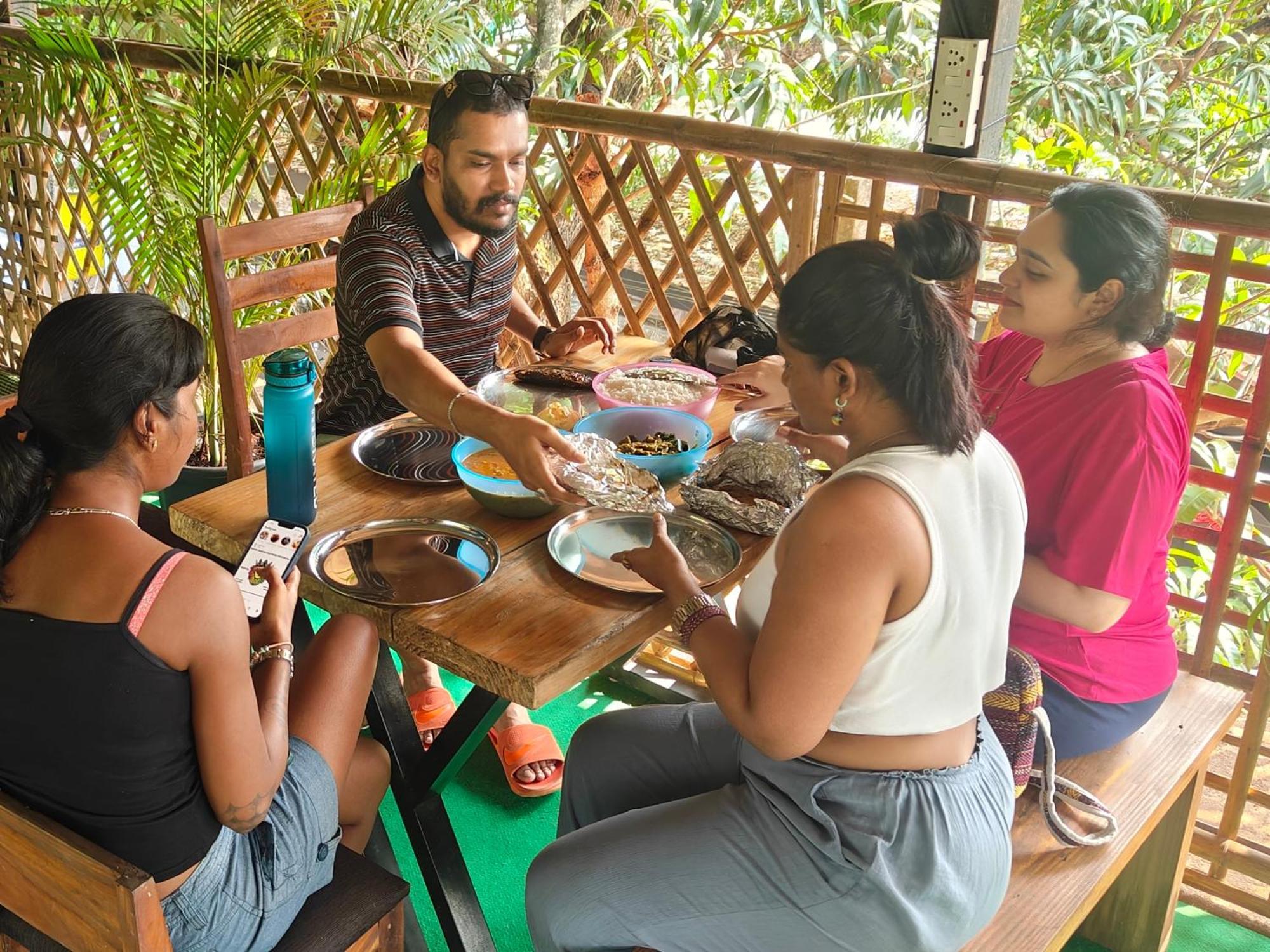 Hive Hostel Anjuna By Just Travels ภายนอก รูปภาพ